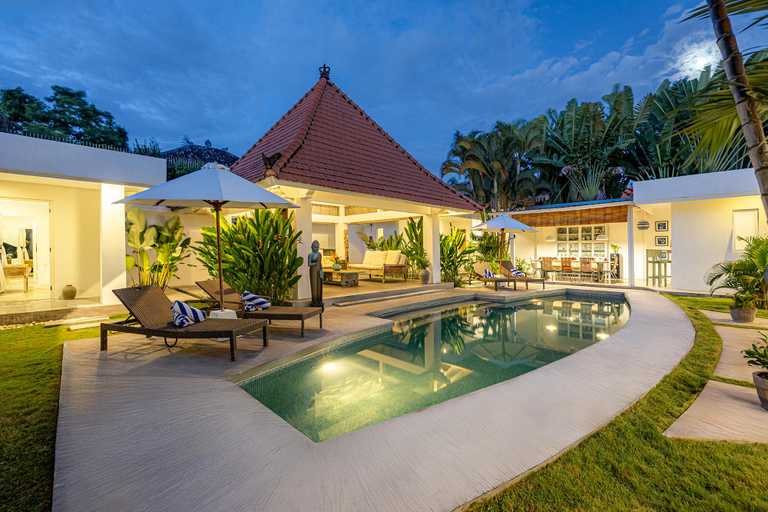 Exterior & Views 3, Villa Mutiara Putih by Optimum Bali, Central Seminyak, Walk to beach, Badung