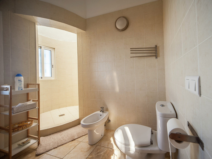 Bathroom 2, Villa in Arenas With Mediterranean Views, Alicante