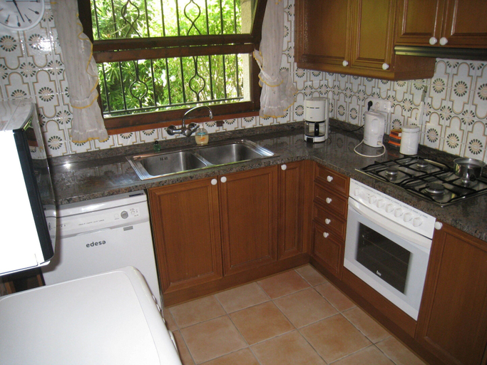 Private kitchen 2, Holiday Home in Torre Gran Near Beach, Girona