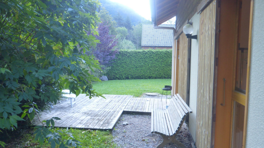 Others 4, Chalet in Saint-jean Near Ski Lift, Haute-Savoie