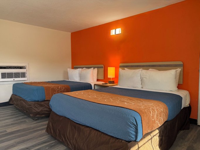 Bedroom 2, Ponca Motel, Taylor