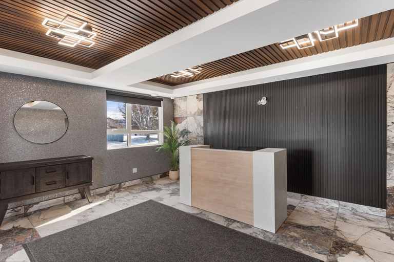 Lobby 5, Lux Suites Extended Stay, Thunder Bay