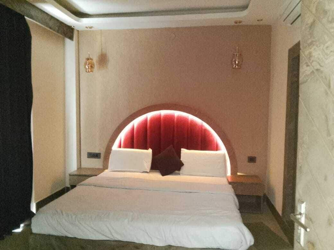 Others 3, HOTEL DURGA PALACE, Garhwal