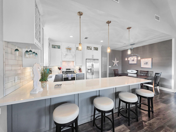 Private kitchen 2, Seashell Shack On Shrimp 3 Bedroom Home, Galveston