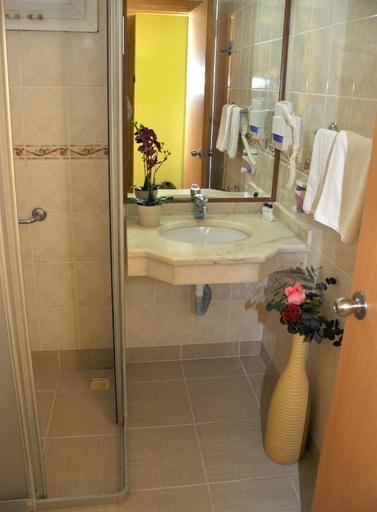Bathroom 3, Hotel Doruk, Fethiye