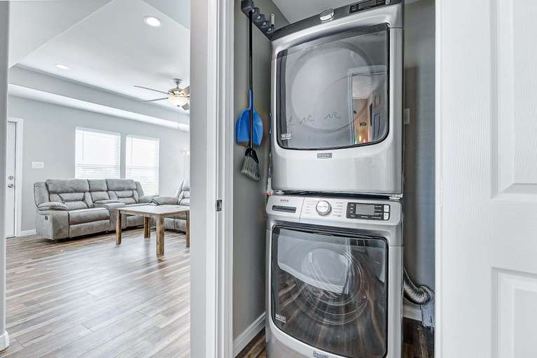 Interior 4, A Quietude 3 Bedroom Home, Galveston