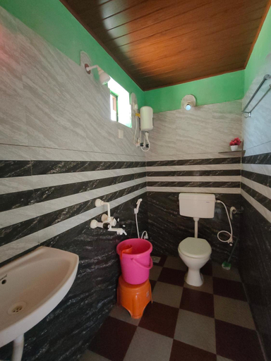 Bathroom 3, Parshuram Sea Shore Cafe and Rooms, Gokarna, Uttara Kannada