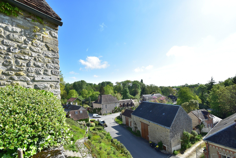 View from property 5, Charming Escape, Yevre-la-ville, Loiret
