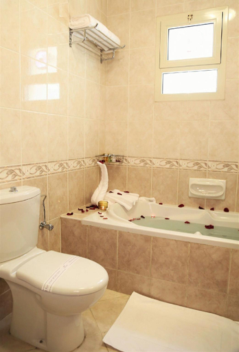 Bathroom, Boudl Kuwait, Salmiya