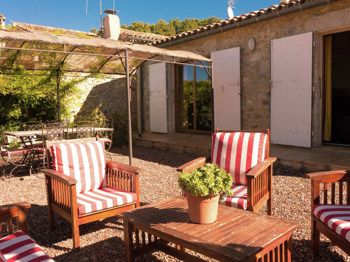 Balcony 2, Sunny Escape to Serenity, Aude
