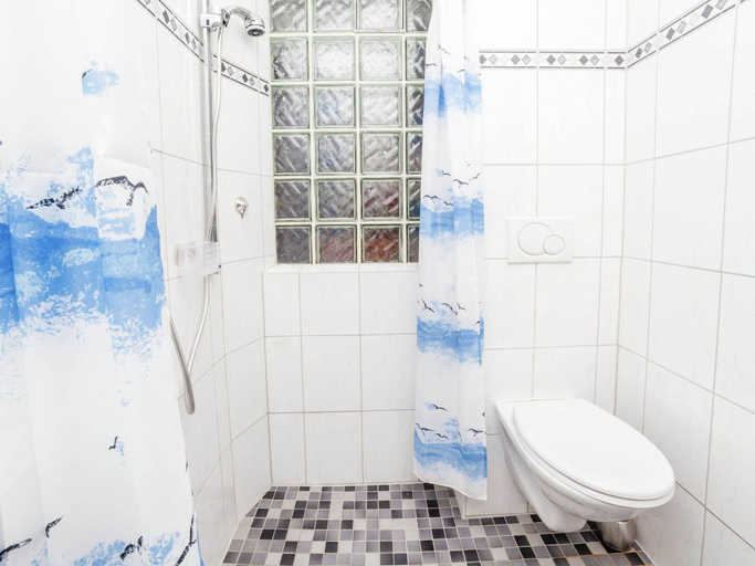 Bathroom 3, Wohnung in Densberg nahe Kellerwald, Schwalm-Eder-Kreis