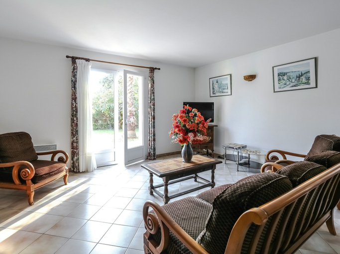 Living room 3, Holiday Home in Bormes With Private Pool, Var