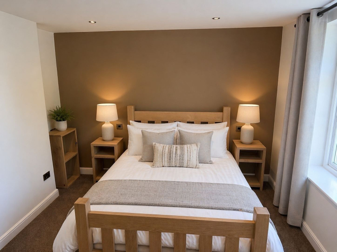 Bedroom 5, The Hurt Arms, Derbyshire