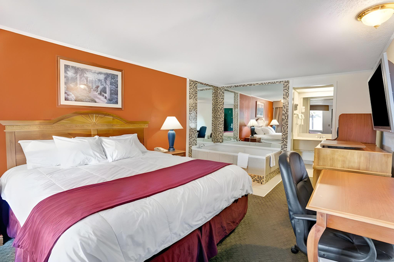 Bedroom 4, Knights Inn Sterling Heights, Macomb