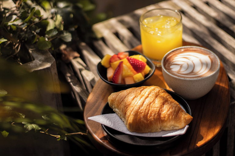 Breakfast meal 2, beminimal Jardines, Medellín