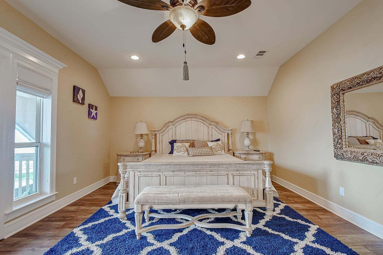 Room 3, Sea Esta 4 Bedroom Home, Galveston
