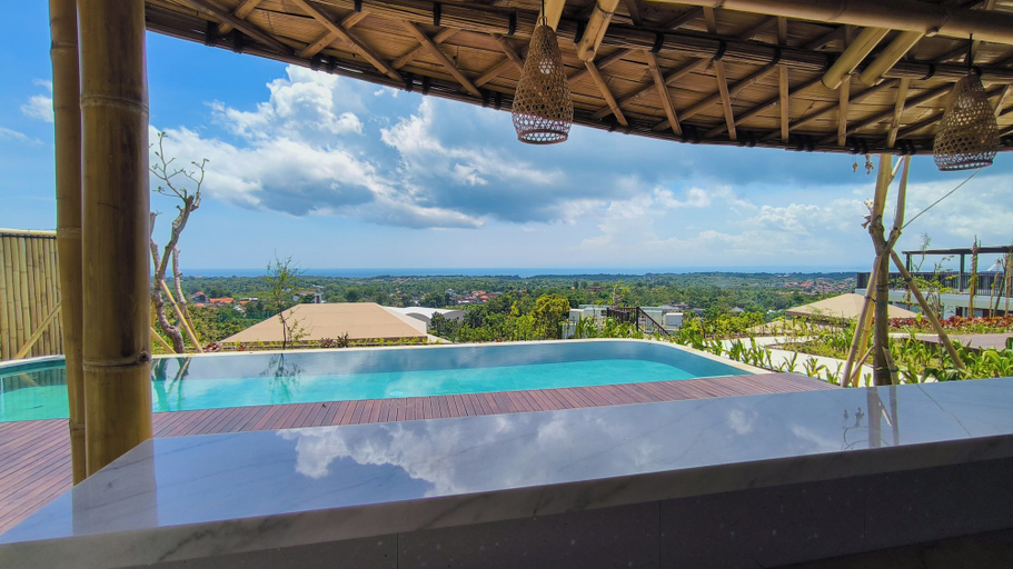 Poolside bar, Balangan Luxury Glamping & Wellness, Badung