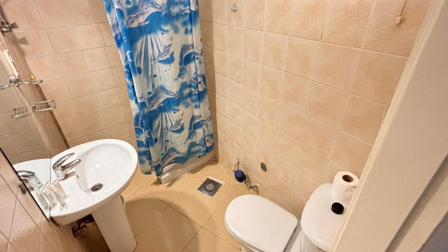 Bathroom 2, Hurghada Apartment, Al-Ghurdaqah