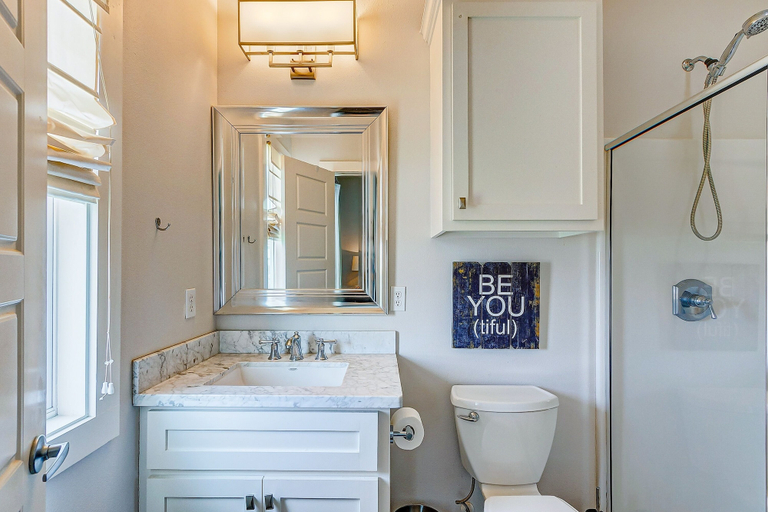 Bathroom 2, Sea La Vie 2 Bedroom Home, Galveston