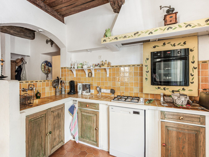 Private kitchen 3, Holiday Home in Lorgues With Pool and Terrace, Var