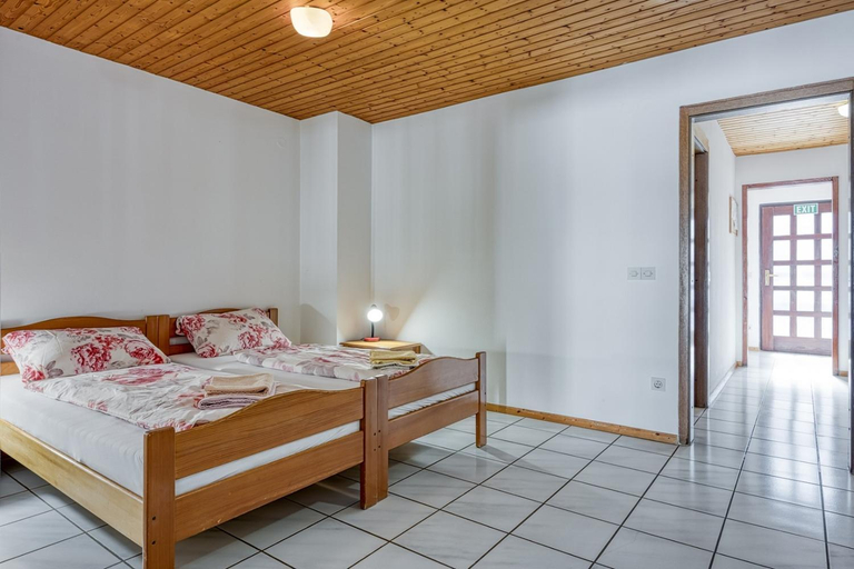 Bedroom 2, Apartments Kiki Spada, Poreč
