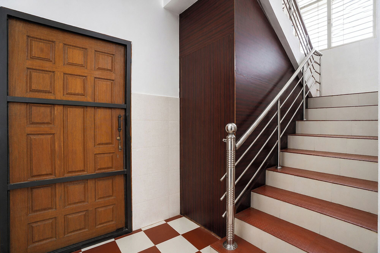 Staircase 5, Fabhotel Madras Residency, Kancheepuram