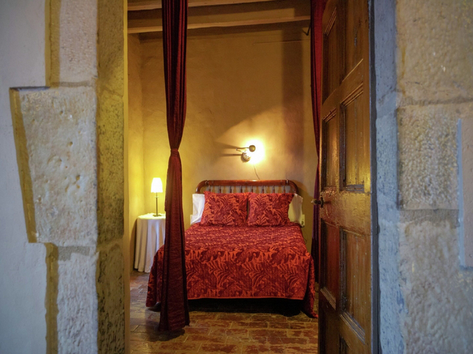 Room 2, Catalonian Country House near Montmajor, Barcelona
