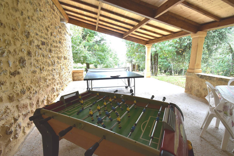 Game room 2, Luxurious Holiday Home in Domme With Swimming Pool, Dordogne