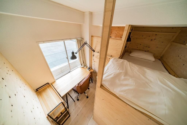 Room 4, ArtBar & GuestHouse ennova - Hostel, Atami