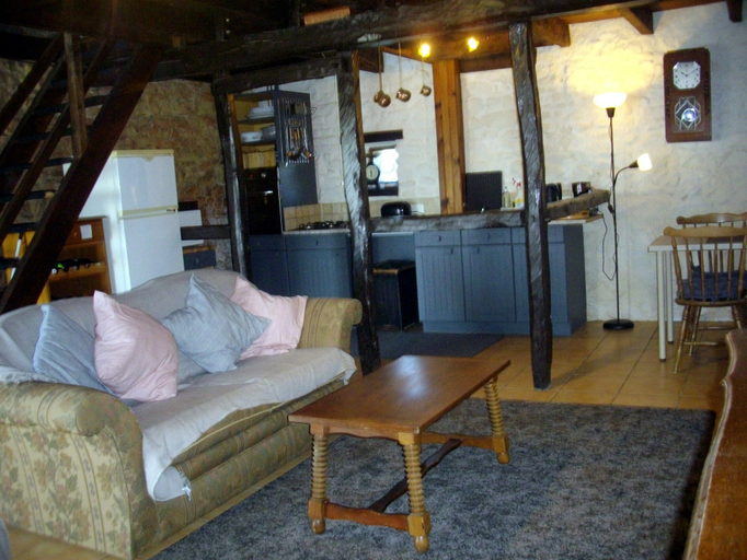 Living room 4, Peaceful Getaway in Teilhet, Puy-de-Dôme