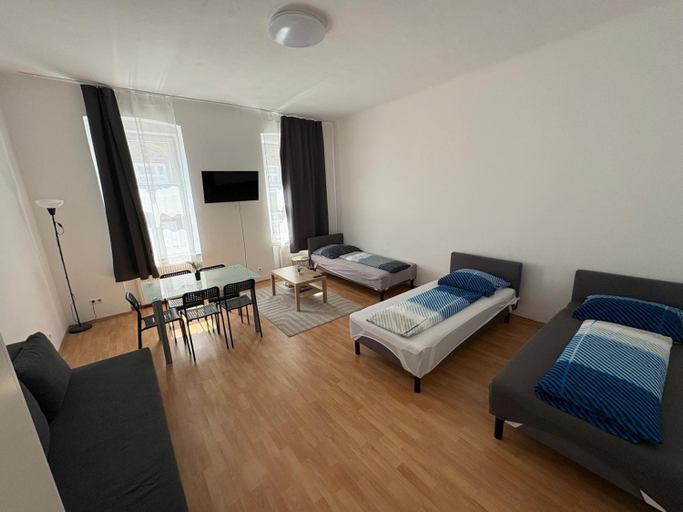 Others 4, Palace Apartment, Wien