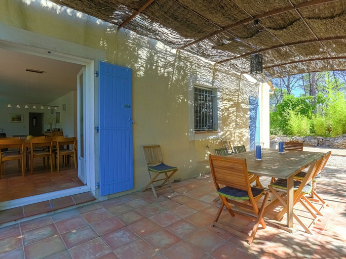Balcony 2, Villa in Vidauban With Private Pool, Var