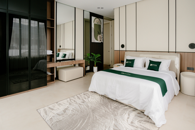 Others 3, Divan Hills, Bogor