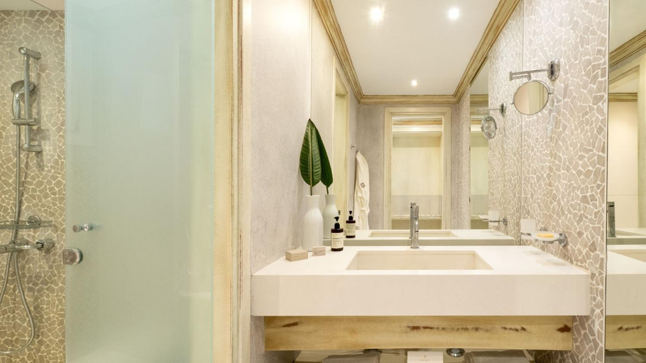 Bathroom 4, Mitsis Laguna, Crete