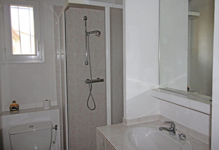 Bathroom 2, Villa in Provence With Pool and Garden, Var