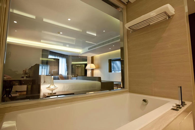Bathroom 5, Graceland Bangkok by Grace Hotel, Wattana