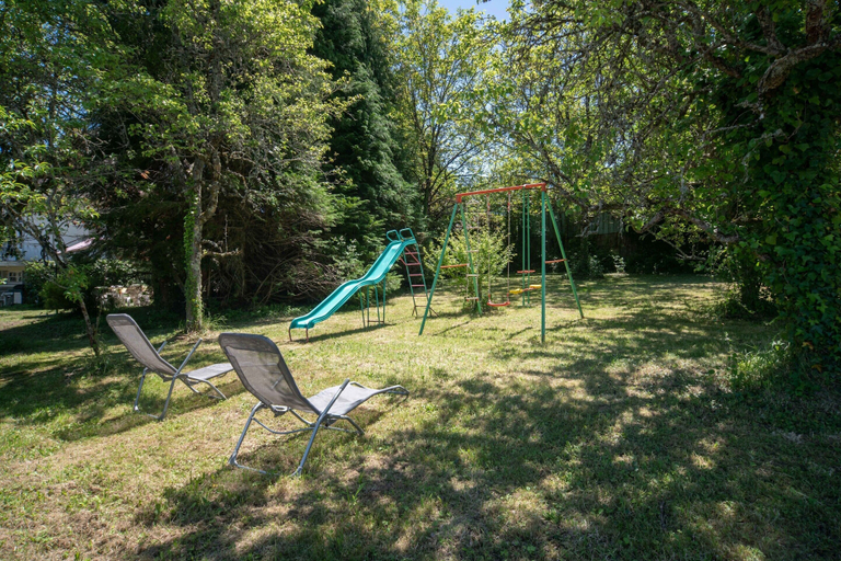 Children's area, Quaint Holiday Home With Garden, Dordogne
