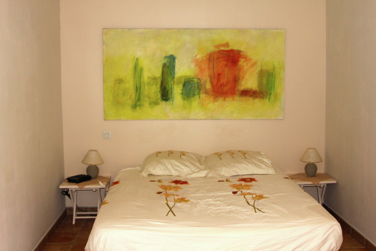 Room 2, Mansion in Provence With Pool & Near Town, Vaucluse