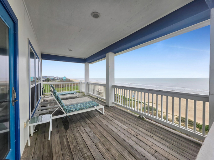Property grounds 4, Crystal By The Ocean 4 Bedroom Home, Galveston