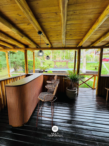 Lanai, Sitío Rústico do Zizo com Piscina, Angelina