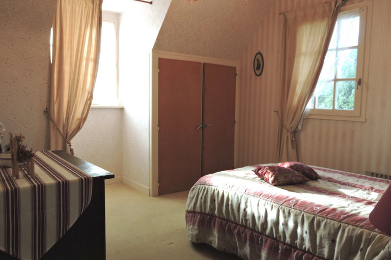 Room 3, Charming Breton House in Henansal, Côtes-d'Armor