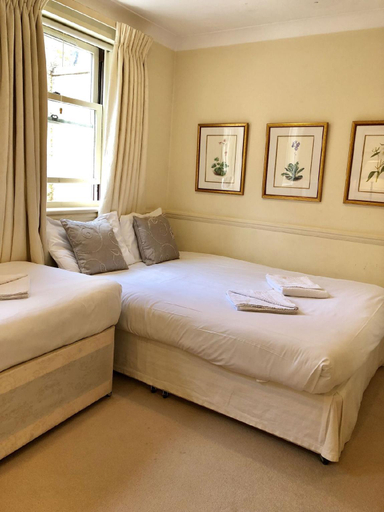 Bedroom 2, Stylish Apartments in Victoria & Westminster, London