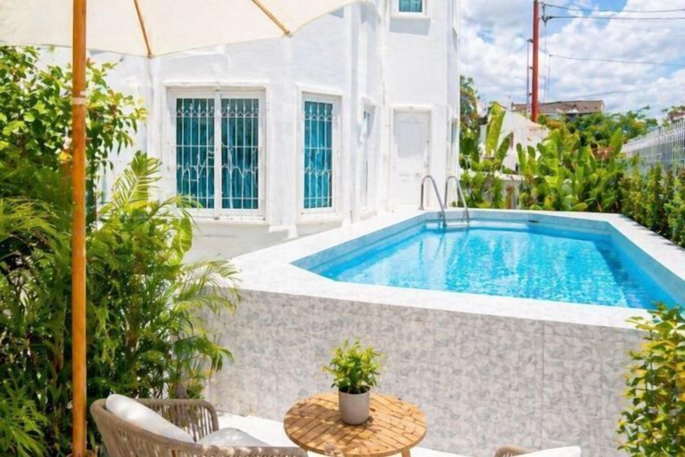 Room 1, tropical private pool villa, Chatuchak
