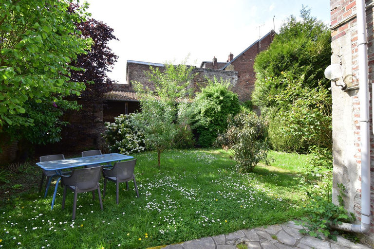 Others 4, Sweet Garden House with a lovely garden, Aisne