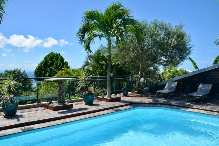 Others 4, Villa Lana & Livia, Basse-Pointe