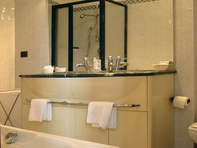 Bathroom 2, Appartamento Il Molo, Como