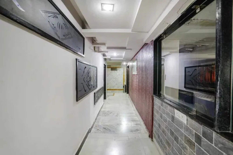 Others 3, Fabhotel Backstreet, Bhopal
