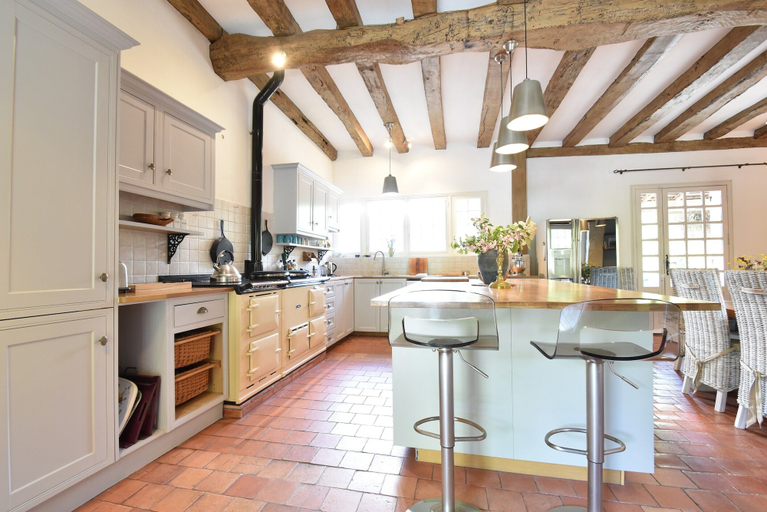 Private kitchen 2, Luxury Villa in Dordogne With Pool & Privacy, Dordogne