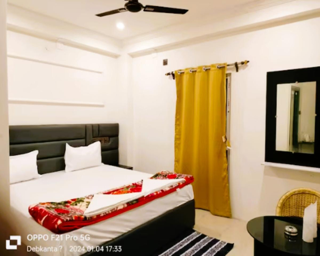 Bedroom 2, Hotel Version Regency, Birbhum