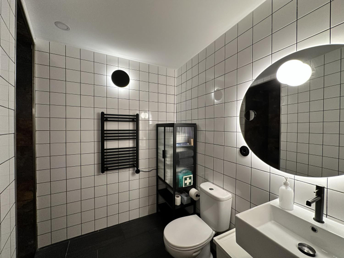 Bathroom 2, Apartamento acolhedor no centro da cidade, com patio privado., Angra do Heroísmo